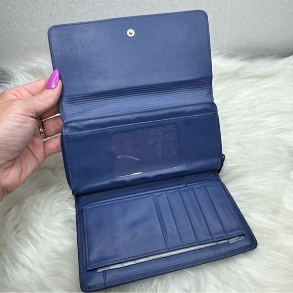 Buxton Leather Wallet - Picture 5 of 8